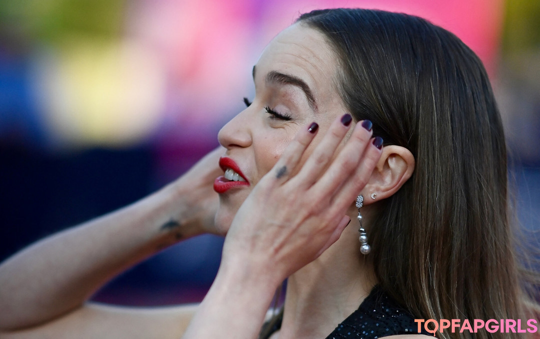 Foto di nudo di fuga di OnlyFans di Emilia Clarke #1141