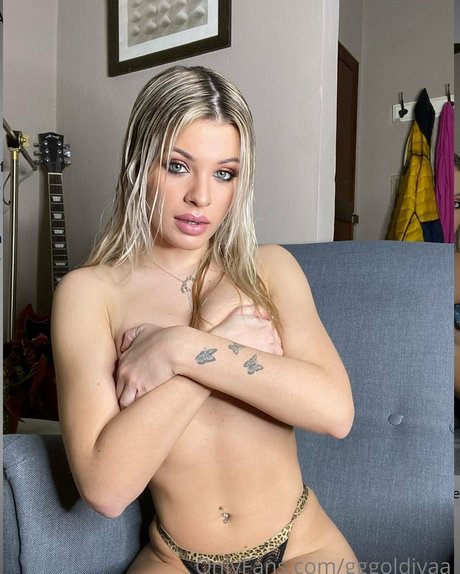 Foto di nudo di fuga di OnlyFans di Ggoldivaa