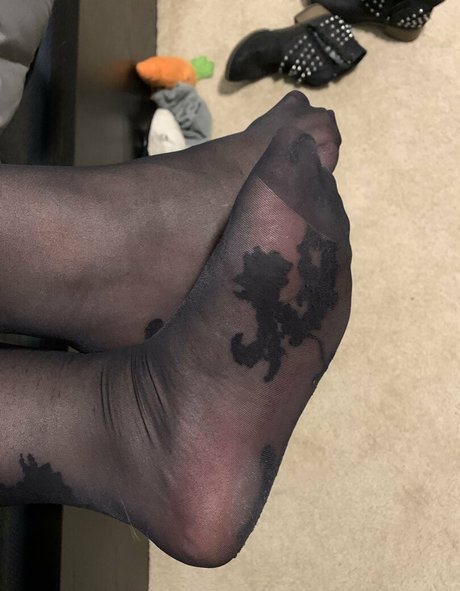 Hernylonfeetfree