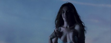 Anne Hathaway