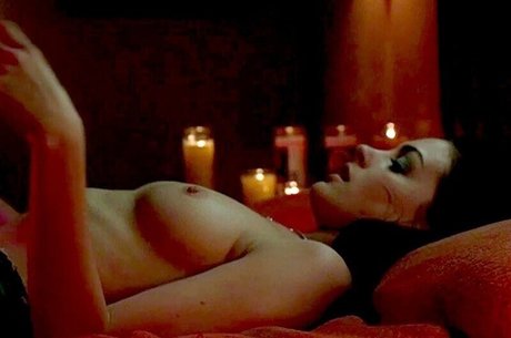 Anne Hathaway