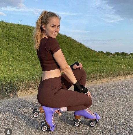 Foto di nudo di fuga di OnlyFans di Lucyannskates