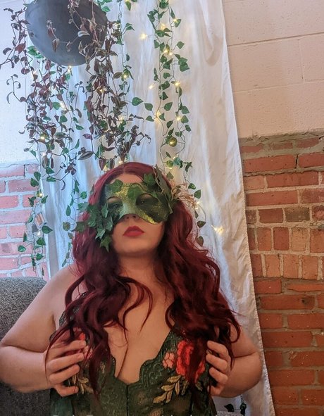 Foto di nudo di fuga di OnlyFans di Thebaddragonqueen
