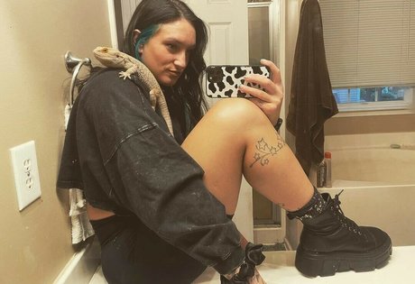 Foto di nudo di fuga di OnlyFans di Kris Statlander