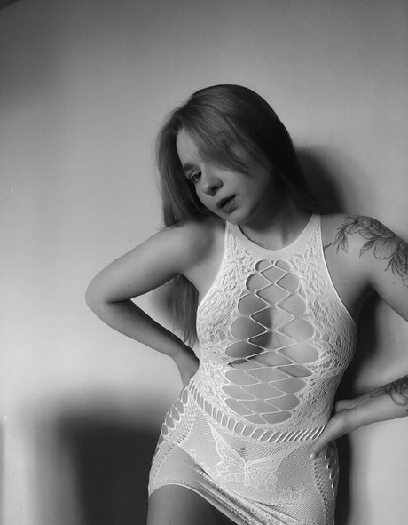 Foto di nudo di fuga di OnlyFans di Natalblya