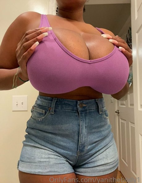 Foto di nudo di fuga di OnlyFans di Yanithebbody1