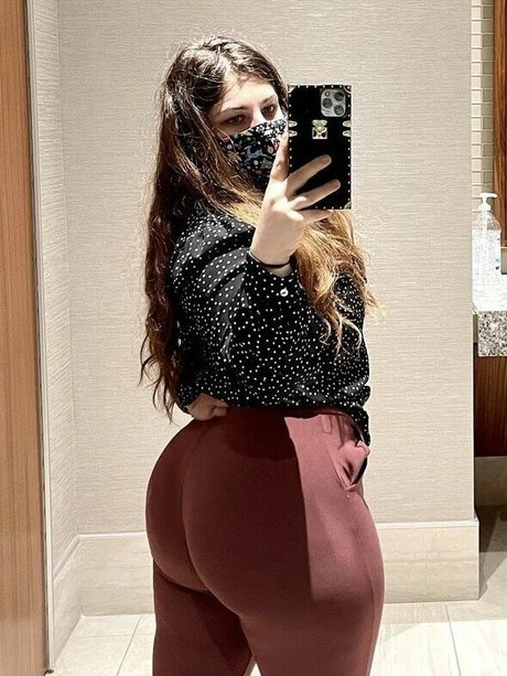 Foto di nudo di fuga di OnlyFans di Hashemi Sisters