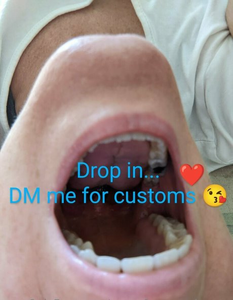 Annafeetcrushvore