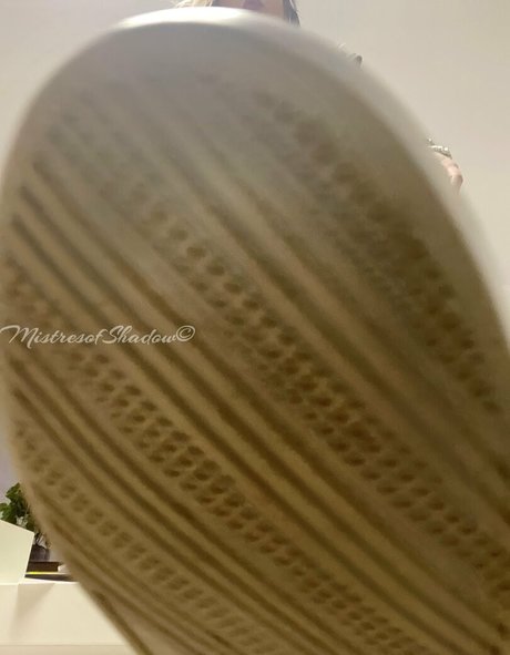 Foto di nudo di fuga di OnlyFans di Mistressofshadow