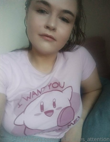 Foto di nudo di fuga di OnlyFans di Chloelovesattention