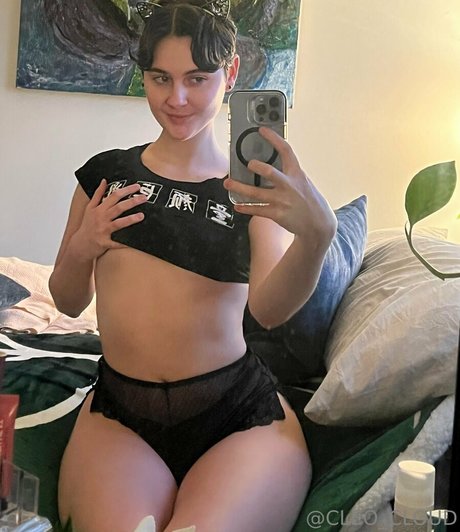 Foto di nudo di fuga di OnlyFans di Kingleocloud