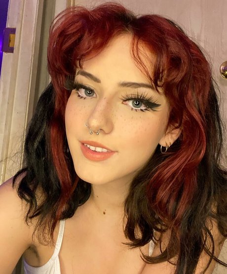 Foto di nudo di fuga di OnlyFans di Serendipitoussav