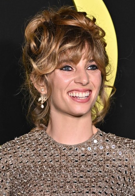 Foto di nudo di fuga di OnlyFans di Maya Hawke