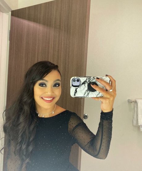 Foto di nudo di fuga di OnlyFans di Roxanne Perez