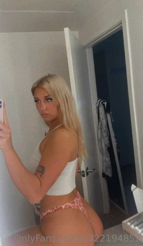 Schoolgirllexi