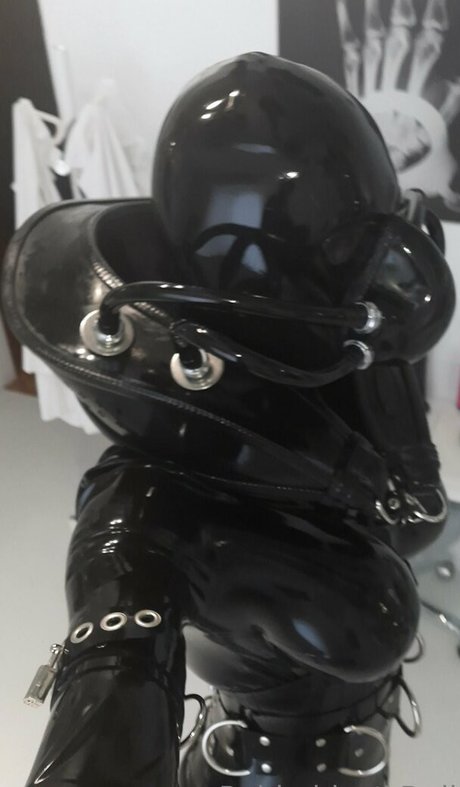 Rubbobjectdoll