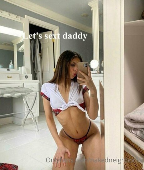 Foto di nudo di fuga di OnlyFans di Youngnsexy18