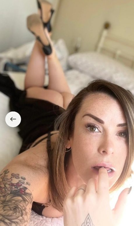 Foto di nudo di fuga di OnlyFans di Lainey Griffin