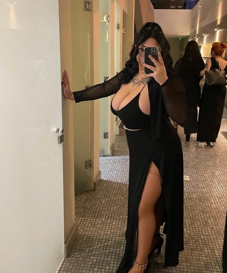 Foto di nudo di fuga di OnlyFans di Lagatitacurvy