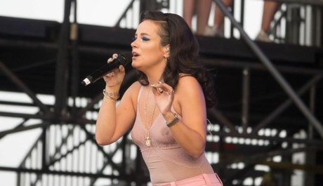 Foto di nudo di fuga di OnlyFans di Lily Allen