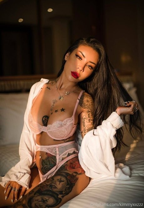 Foto di nudo di fuga di OnlyFans di Kimmyxxzzz