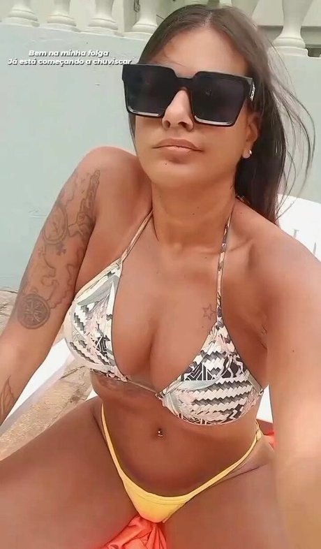 Foto di nudo di fuga di OnlyFans di Caiala Tavares