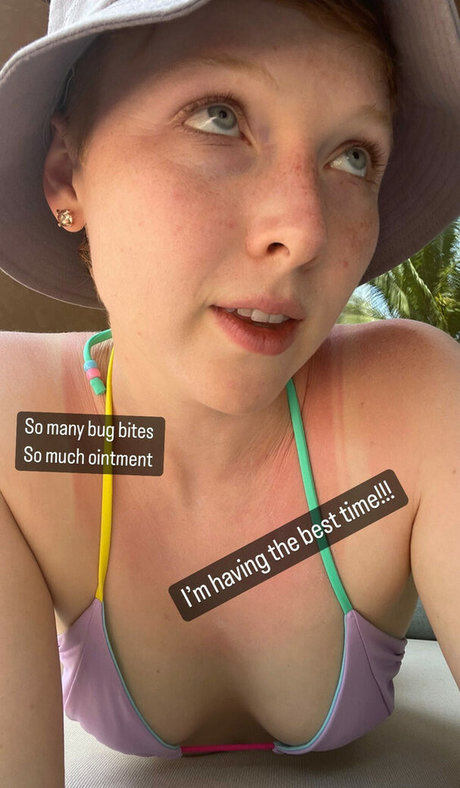 Foto di nudo di fuga di OnlyFans di Molly Quinn