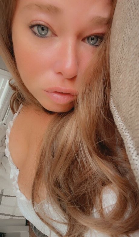 Foto di nudo di fuga di OnlyFans di Ivy Mia
