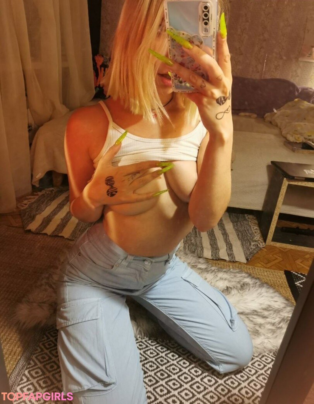 Foto di nudo di fuga di OnlyFans di Funsnail #1547