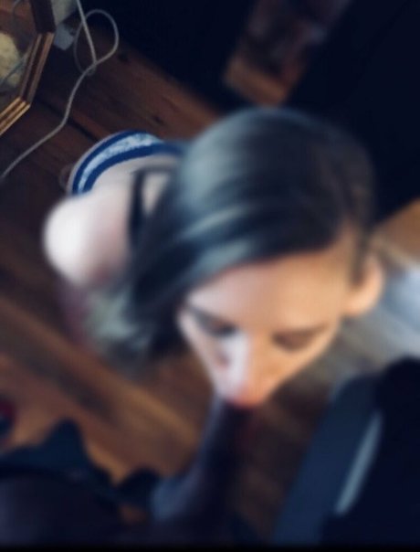 Foto di nudo di fuga di OnlyFans di Lizabetholsen