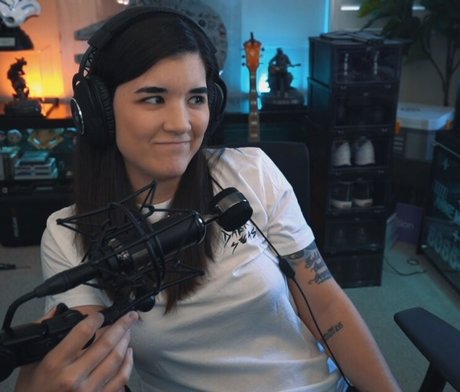 Foto di nudo di fuga di OnlyFans di Annemunition