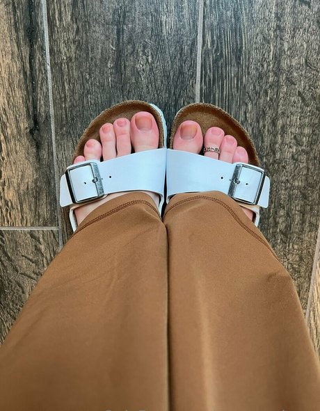 Myposedtoes