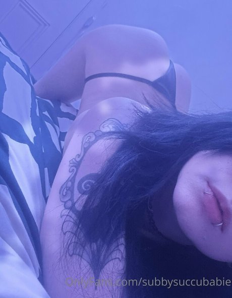 Foto di nudo di fuga di OnlyFans di Subbysuccubabie