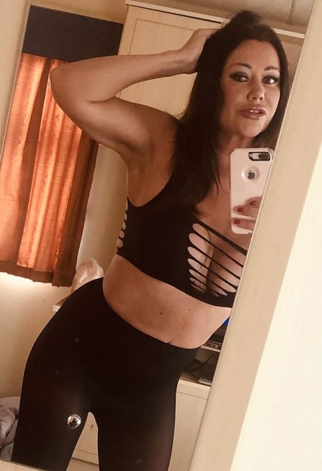 Foto di nudo di fuga di OnlyFans di Mslisaappleton