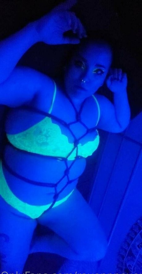 Foto di nudo di fuga di OnlyFans di Ravenpnevermore