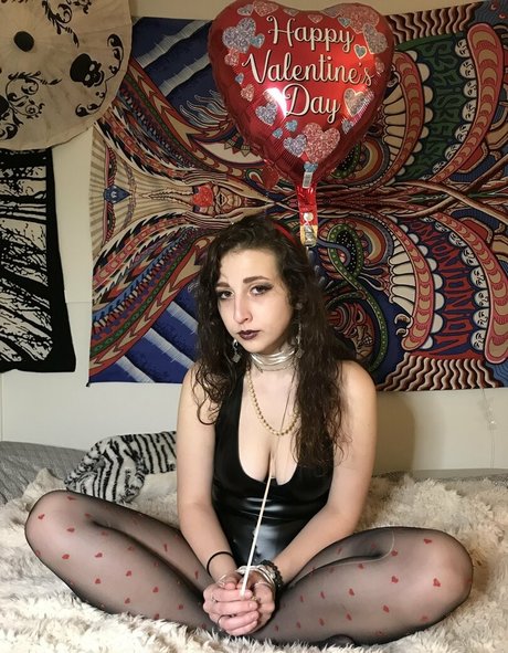 Foto di nudo di fuga di OnlyFans di Ravenhex3