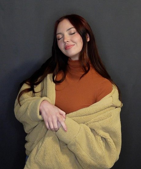 Foto di nudo di fuga di OnlyFans di Quantum Asmr