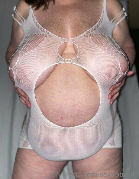 Foto di nudo di fuga di OnlyFans di Sexybbwlily