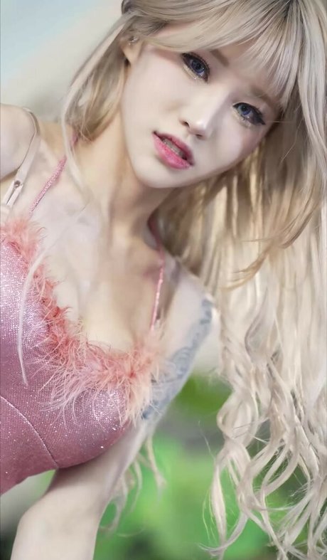 Girlcrushtr