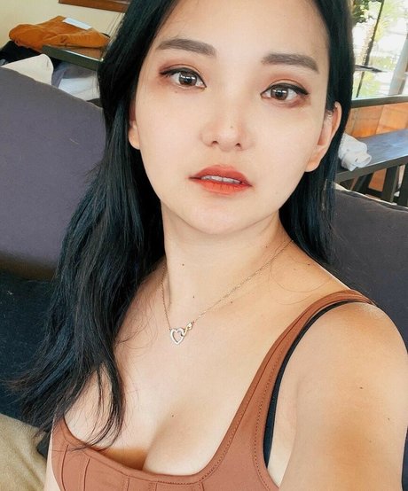 Foto di nudo di fuga di OnlyFans di Codemiko