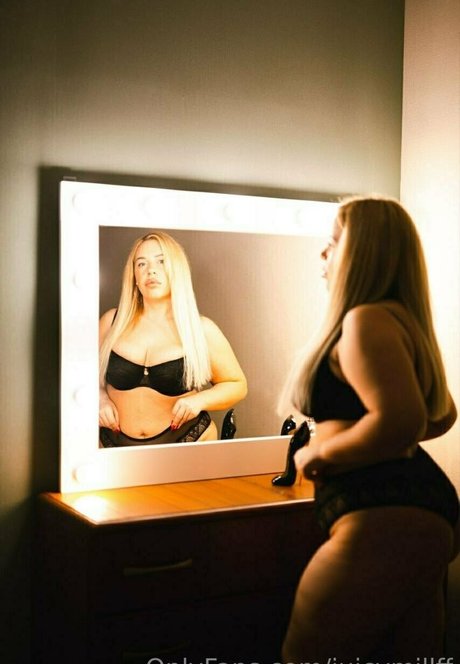 Foto di nudo di fuga di OnlyFans di Biancastarz