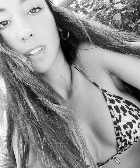Foto di nudo di fuga di OnlyFans di Bea Ortiz