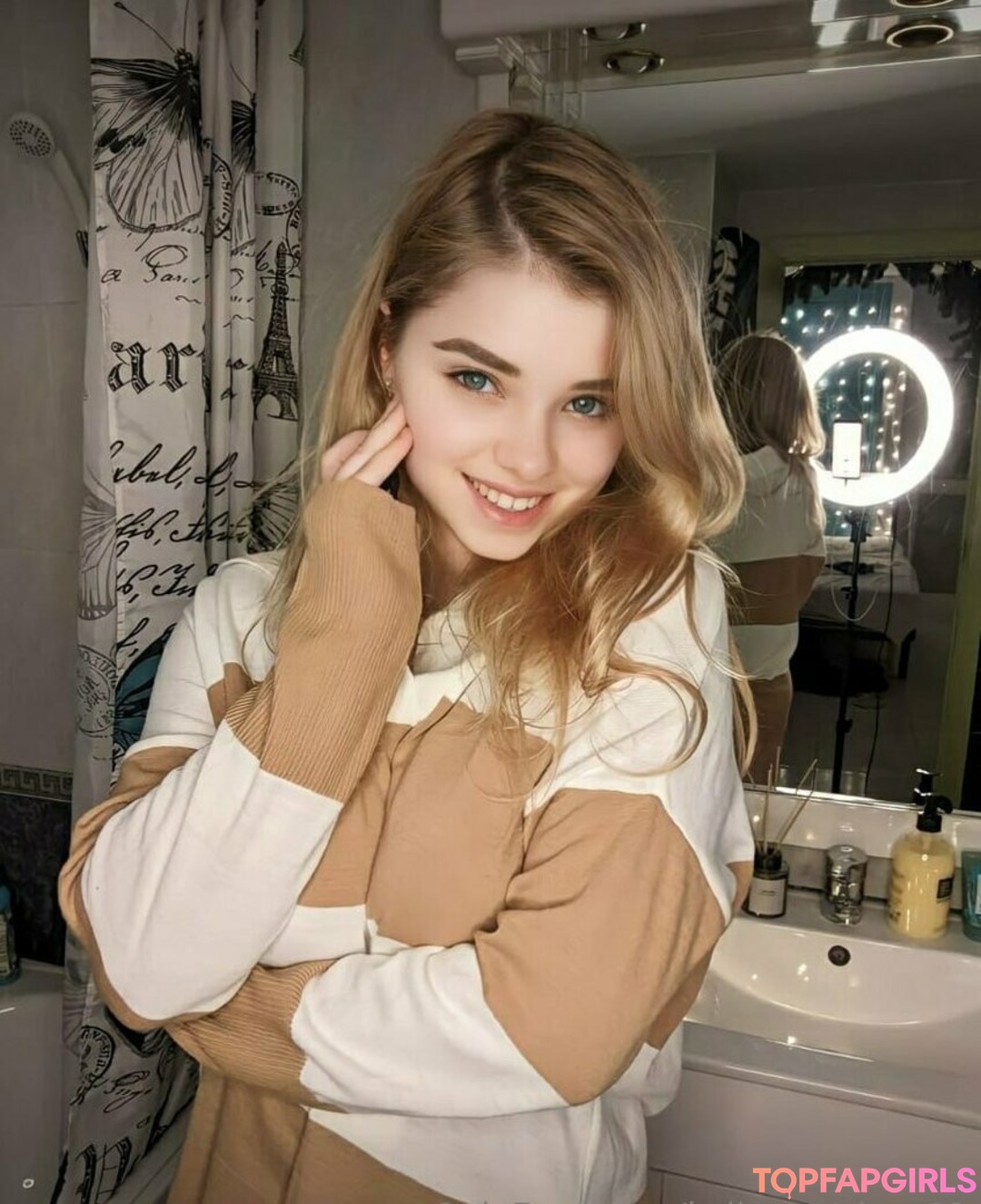 Foto di nudo di fuga di OnlyFans di Kylienextdoor69 #1040