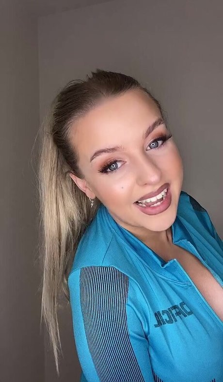 Foto di nudo di fuga di OnlyFans di Amber Rose Brightman