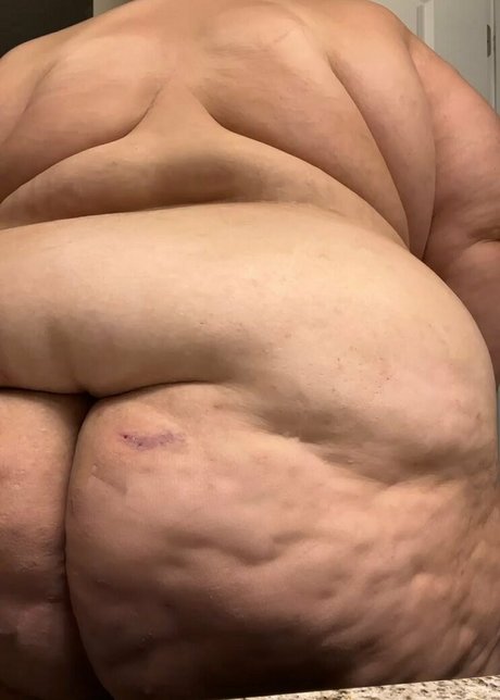 Thebigassssbbw1