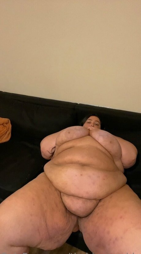 Foto di nudo di fuga di OnlyFans di Thebigassssbbw1