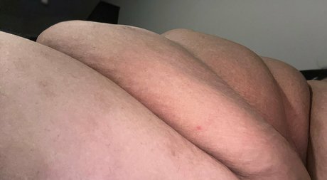 Thebigassssbbw1