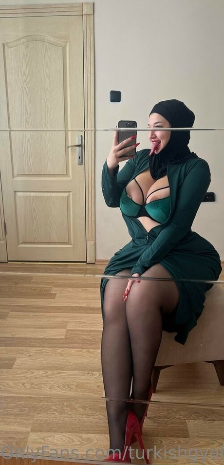 Foto di nudo di fuga di OnlyFans di Turkishgyal