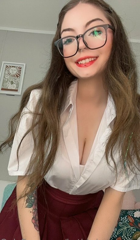 Foto di nudo di fuga di OnlyFans di Katherinepinefree