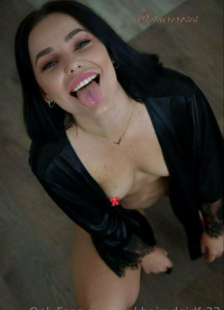Pinkhairedgirlfr33